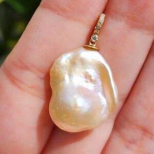 Diamond 18kt Pearl Enhancer Pendant